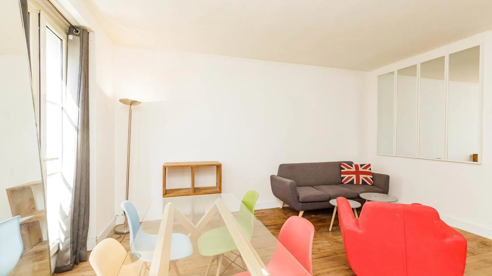Spacious Apartment In 11Eme Paris