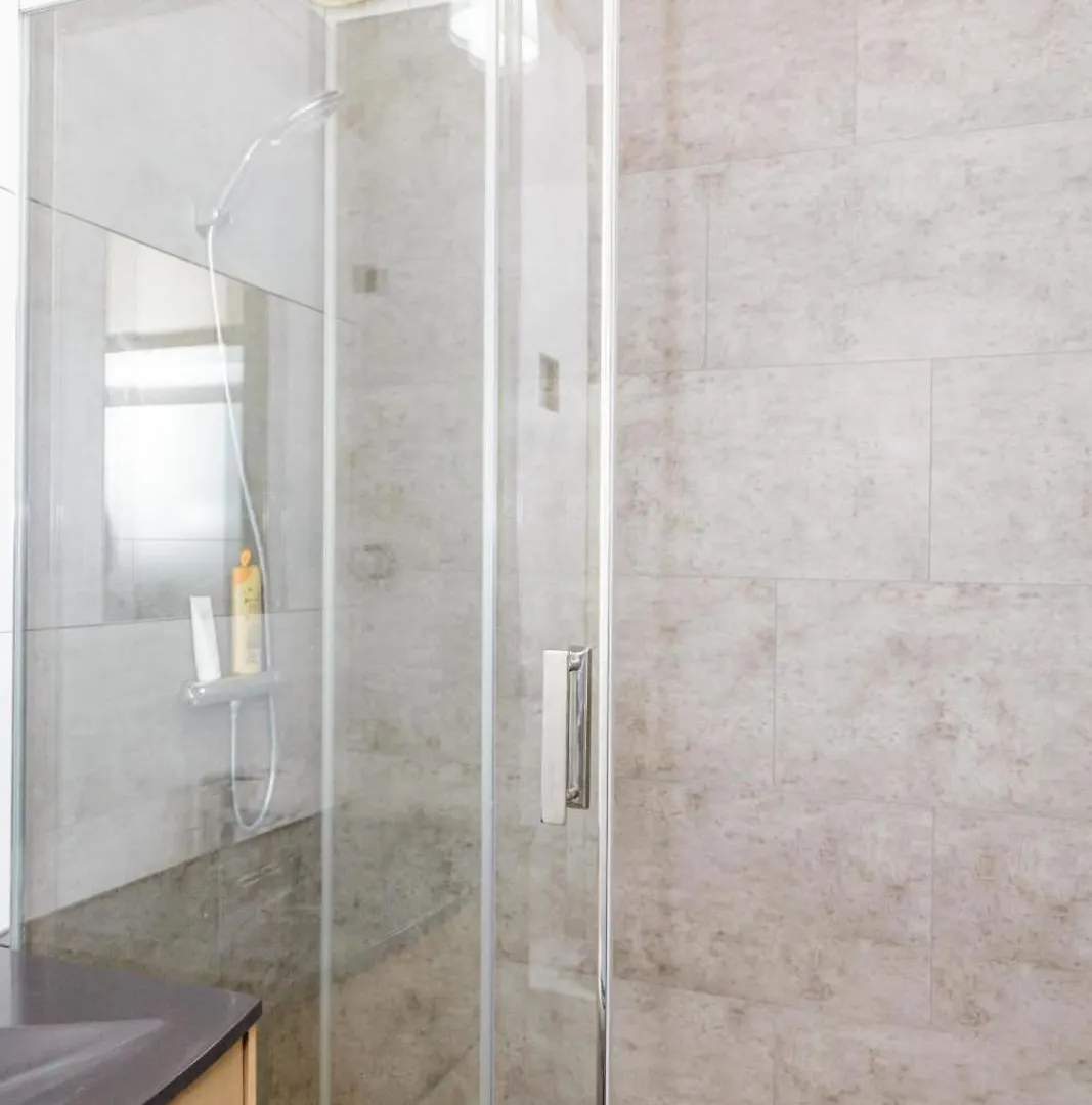 Spacious Apartment In 11Eme Paris 0*,